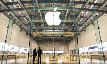 Apple Store in Santa Monica, CA