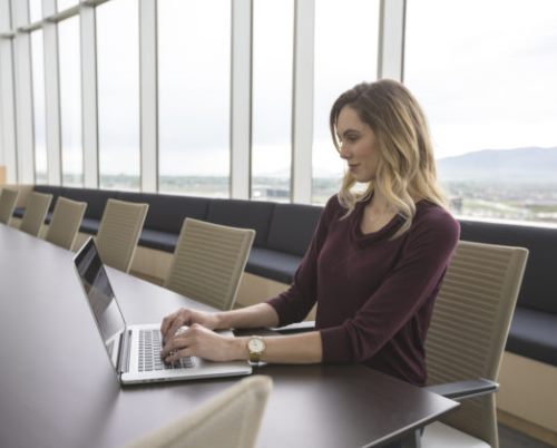 entrepreneurship tips by Jessica Thiefels